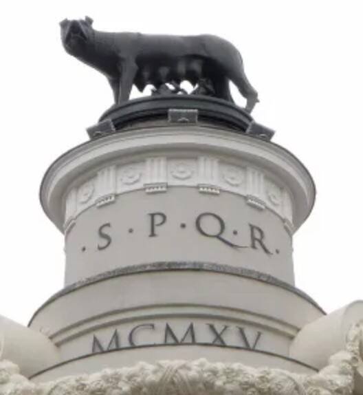 Символика SPQR